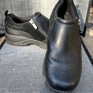 Lands End Black Leather Ankle Boot w/ Zipper, Sz8 1/2 B, Comfort and Stability